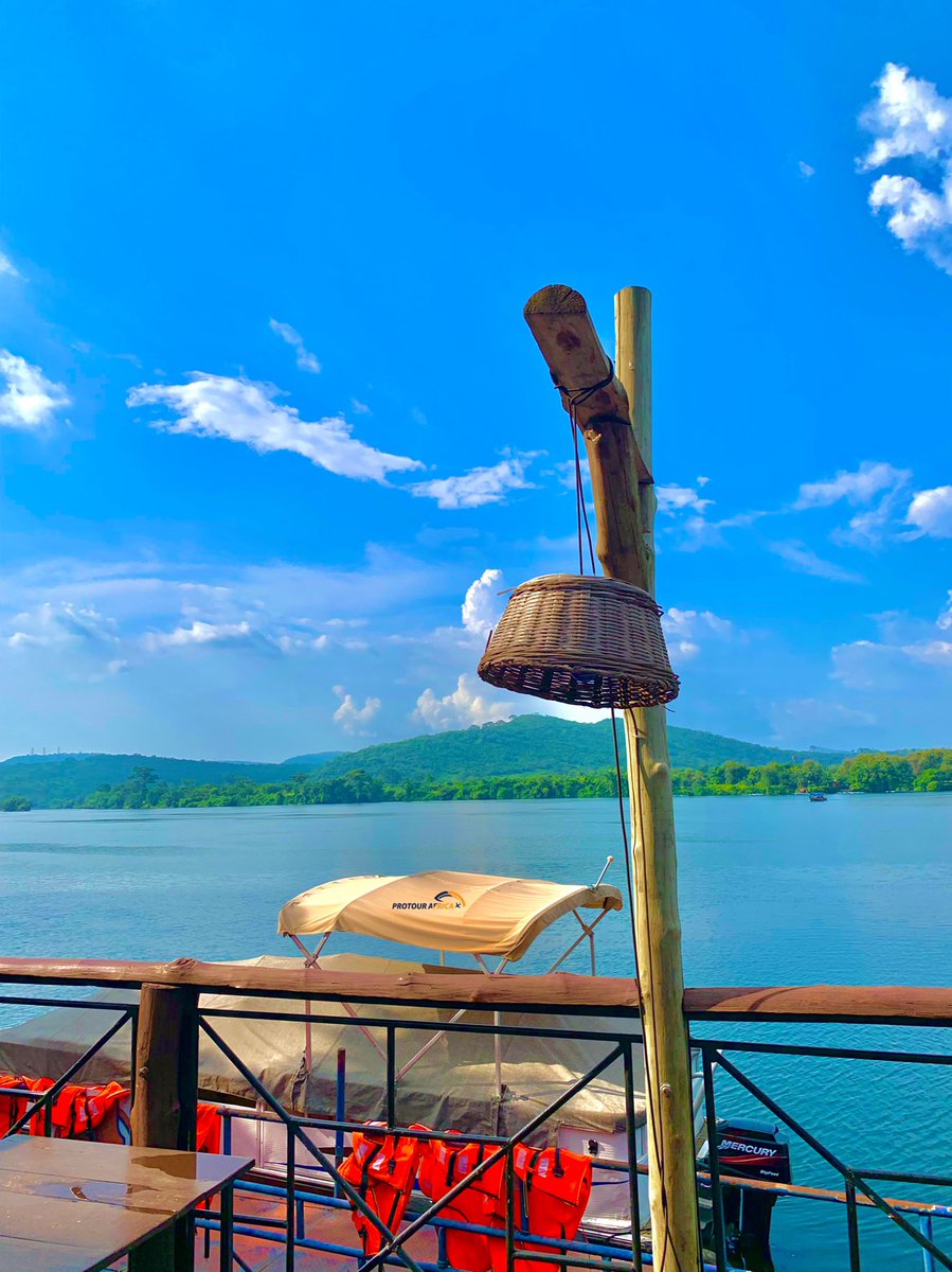 protourafrica's tweet photo. Down by the Riverside📍🚤
#lakevolta #lake #nature #serene #adventure #boatride #ghana #akosombo #photography #naturelovers #volta #rivervolta https://t.co/DY3LFQnQcU