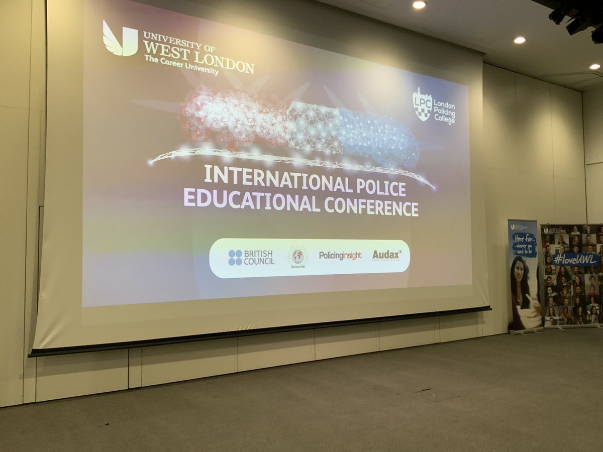ARpolicing's tweet photo. Getting ready for a great day ahead. #uwl #uwlpolicing #PEQF #BScpolicing #MScPolicing https://t.co/kfmUALRSRP