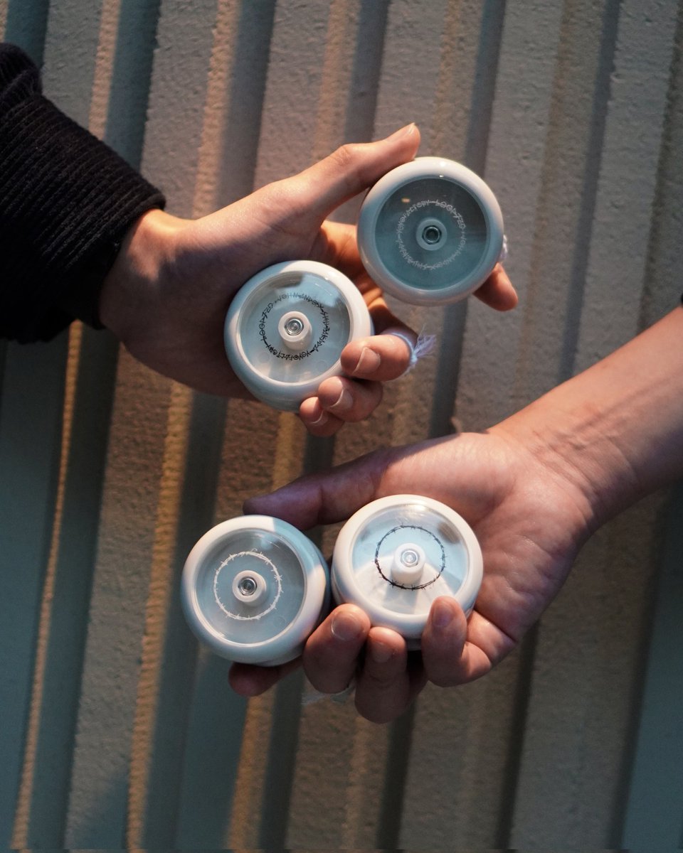 shutakada_yoyo's tweet photo. 新しいスタイルを新しいヨーヨーとともに。
John x Shuのコラボを記念してスペシャルルーティンを作りました!
LOOP720 by John Ando Collectionは11月25日から通常販売スタートです!
#yyfjac #loop720 https://t.co/Dl98GPMQdm