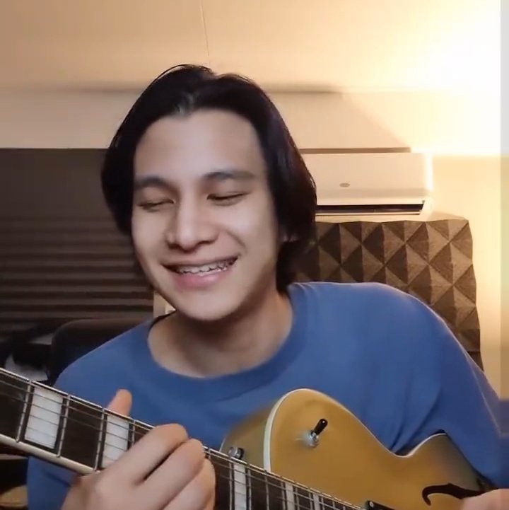 PViphurit2's tweet photo. Miss him? https://t.co/RObxx9R0BZ
