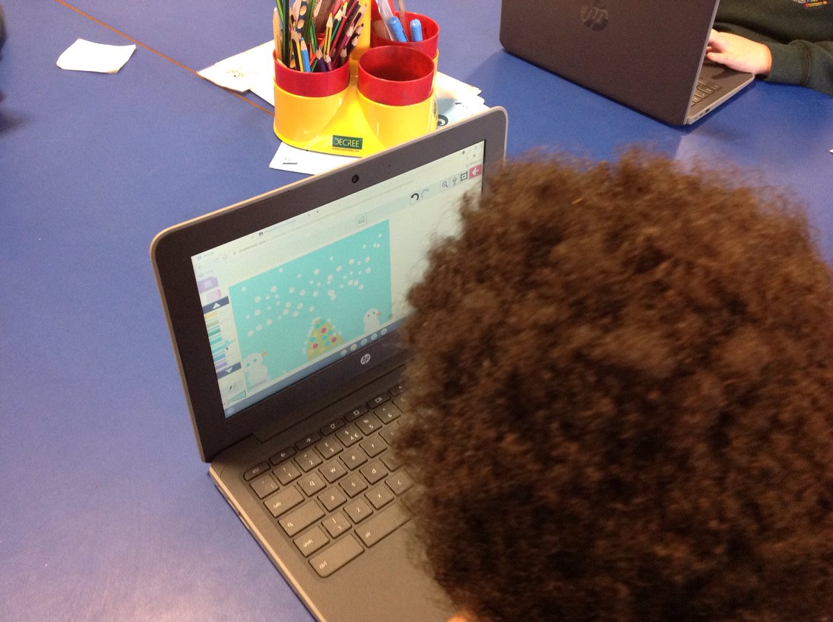 TGPS_NorthLincs's tweet photo. Year 3 are designing Christmas cards for the @purplemash Festive Card Competition. #TGPSComputing #TGPSArt 🎄 https://t.co/sEvi0PVez2