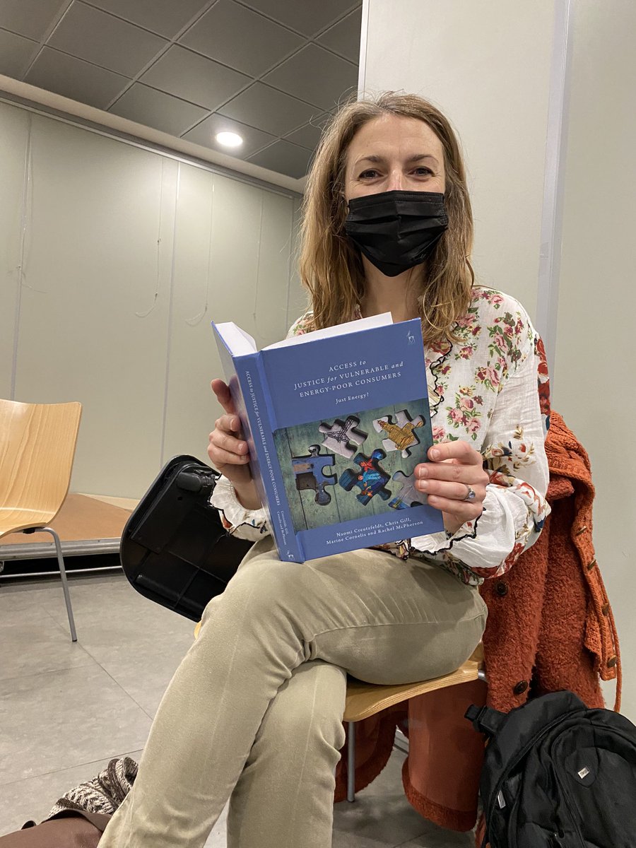 MarineCornelis's tweet photo. Catherine Ferrieux of @reseau_eco has finally the opportunity to see the book ‘Access to justice and #energypoverty: just energy?’ which used so much of the Network’s experience. Thank you 🙏 

@FranckBilleau @NCreutzfeldt @chrisoagill @ESRCjustenergy https://t.co/KkErY9bqPF