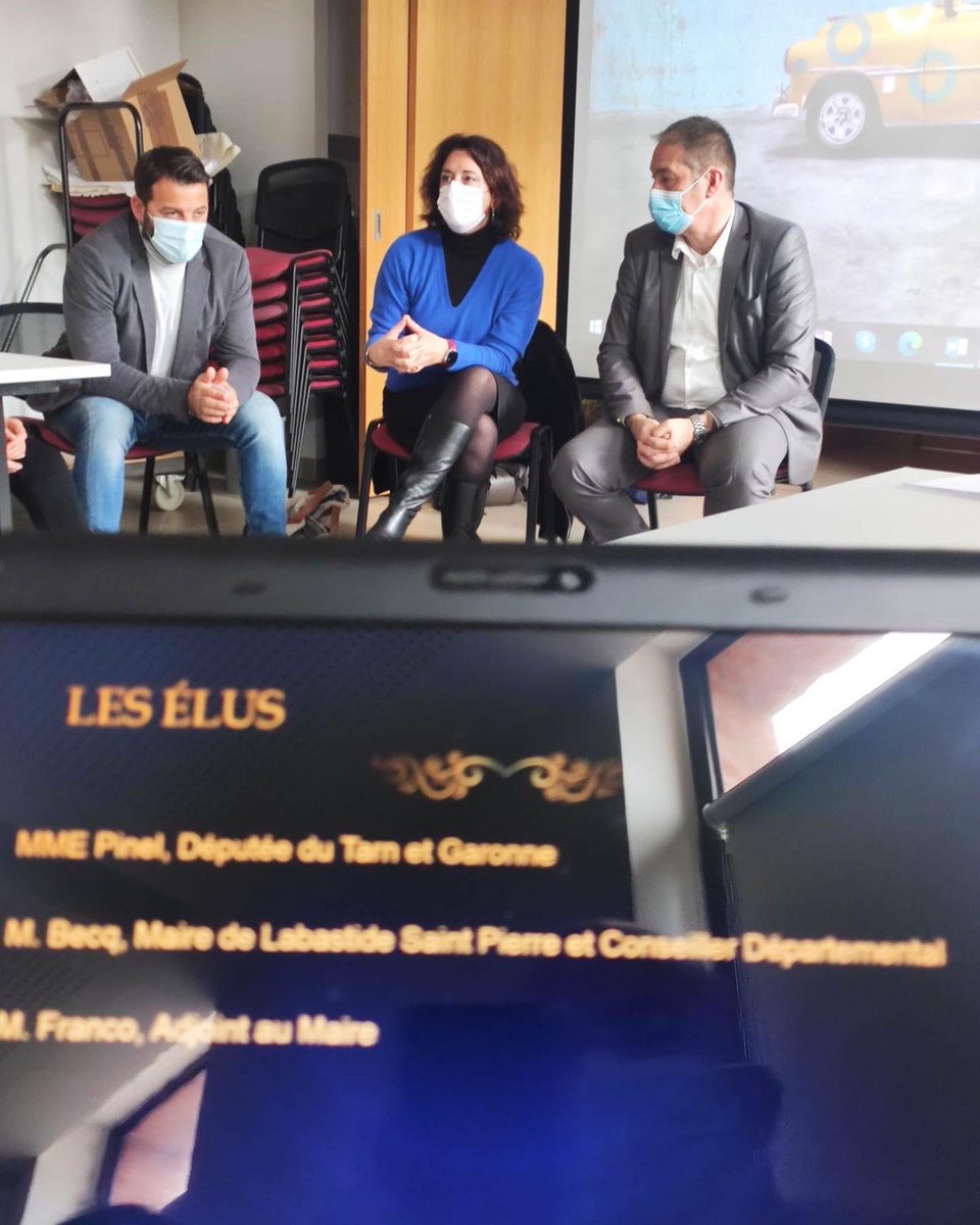 SylviaPinel's tweet photo. Très heureuse de dialoguer avec les délégués du @ClgJJRousseau82 et Jérôme Beq,maire s/ l’engagement &amp; le rôle des élus.
🙏 à ts pr vos questions pertinentes &amp; cette discussion de qualité.
🙏 à votre enseignant pour son engagement et à vous tous pour votre accueil ! https://t.co/UhYLDoaCYj