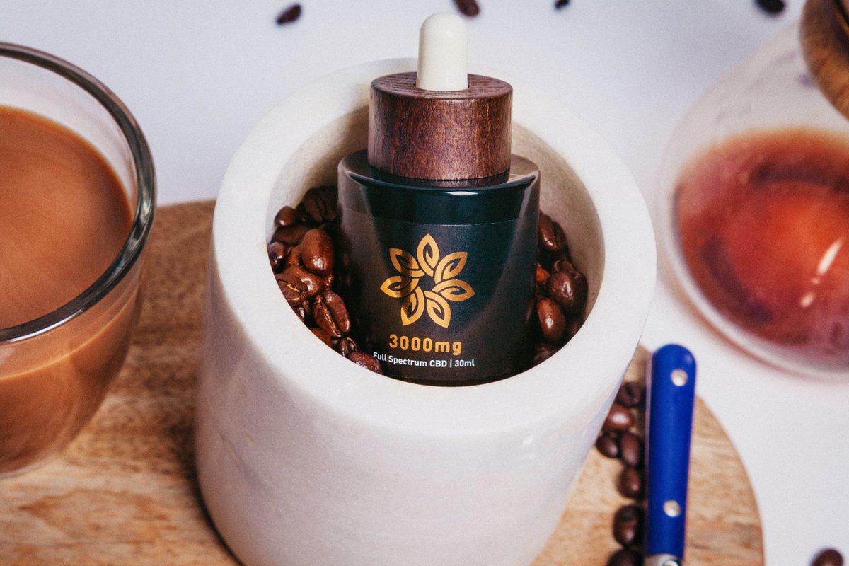 Rise and shine! ☀
Start your Thursday morning off the right way with a shot of espresso and some CBD oil. What's your morning Espresso drink of choice?

Cheers for #EspressoDay ☕