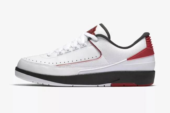 NSSneakers's tweet photo. Les 4 sneakers qui vont dominer l'année 2022 https://t.co/Bcd7XAy0Mp