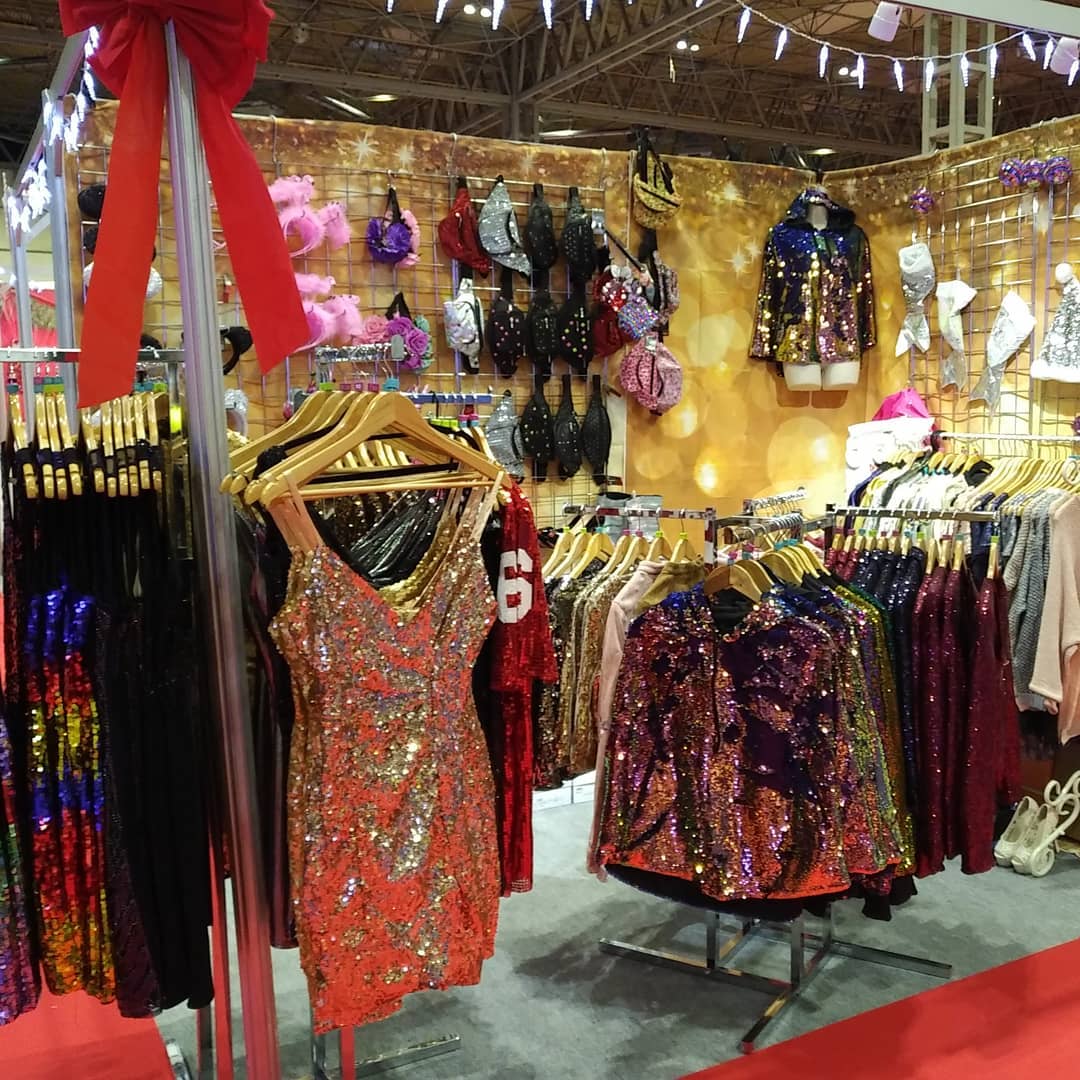 You can get all things sparkly and festive at Disneypops when you get your tickets for the Christmas Shopping Fayre at Westpoint Exeter.  Doors open 9am on Friday 26th November!  We can't wait.
christmasshoppingfayre.com