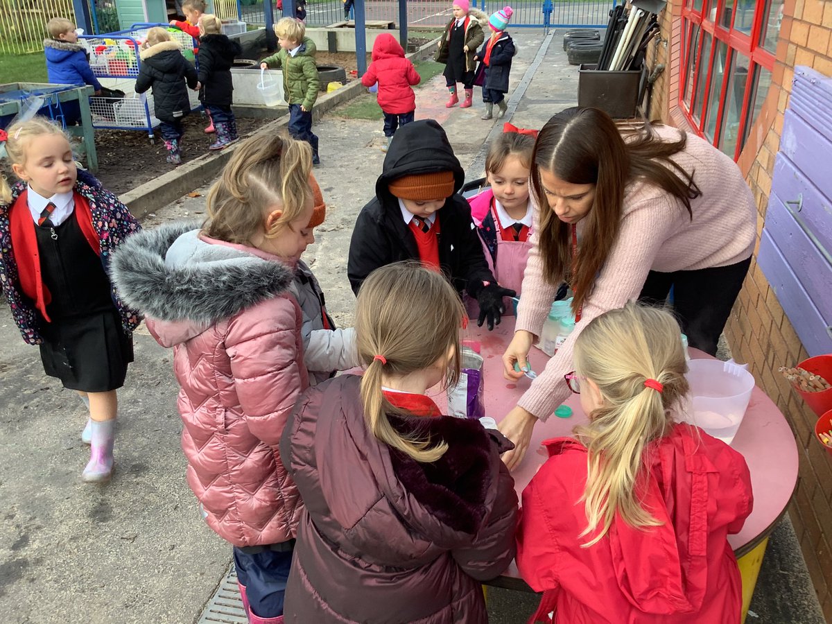 stgregorys_EYFS's tweet photo. There is only one way to warm up when you are outside... Reception are enjoying making their own hot chocolate this morning! https://t.co/OsZmyGphs3