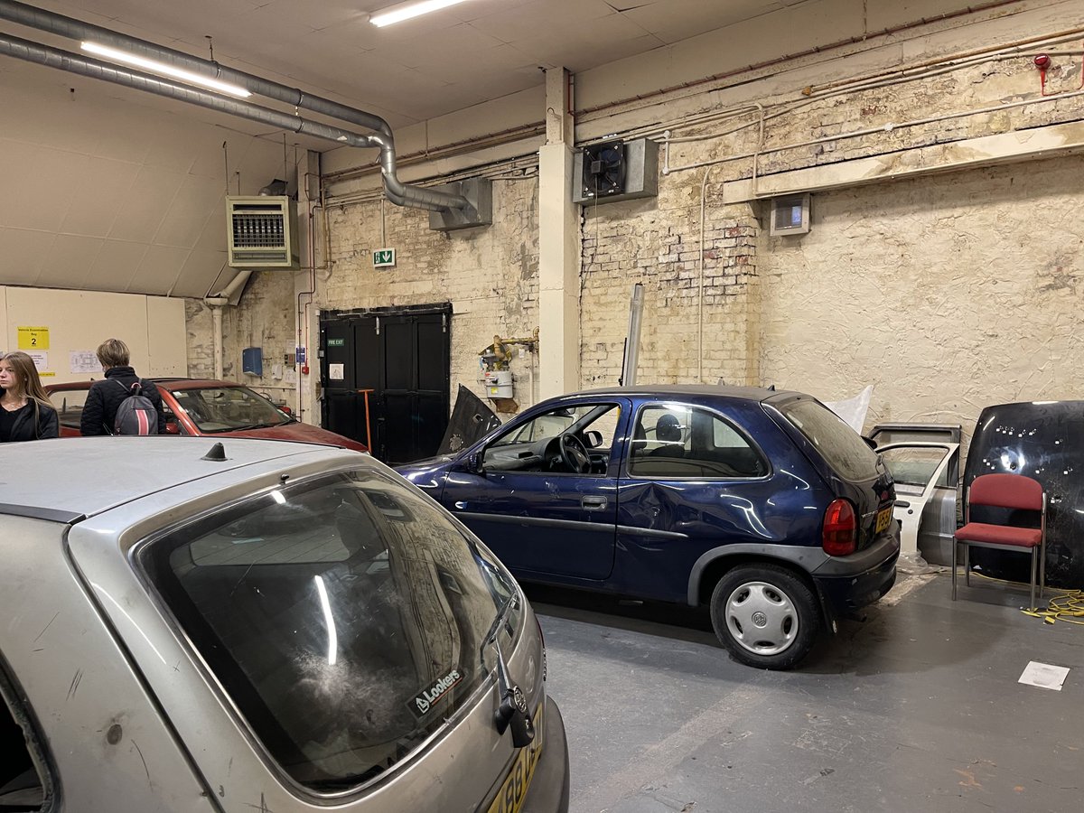 Check out another of our forensic facilities - our crime scene garage. It contains four car scenarios and we use it train students in vehicle examination.

Want to find out more about our forensic science facilities? Click below. 

ow.ly/VNk250GUb2L
