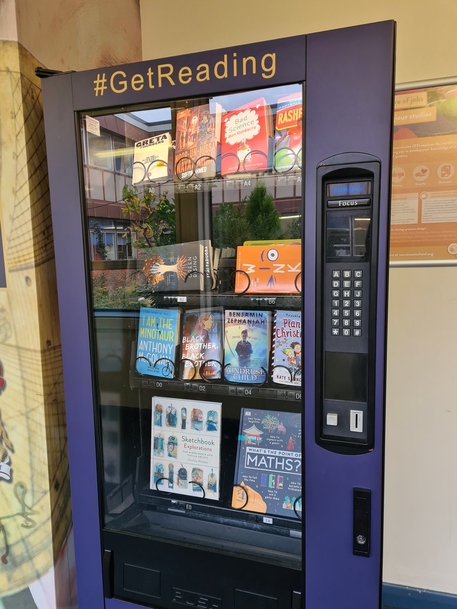 wallingford4140's tweet photo. The #GetReading vending machine has just been freshly stocked ready for future reward tokens - any titles you fancy reading?!
#getreading #readingvendingmachine #ws_rewards https://t.co/ihYTsP7lIh