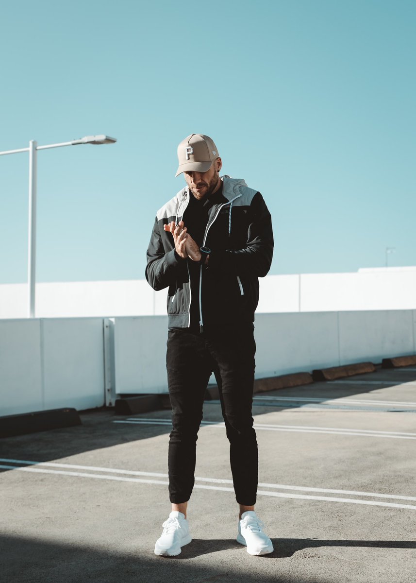 Johniepeemusic's tweet photo. Me Before &amp; After releasing The Dress Circle ⏩⏩⏩

Comment your fave track below!

📸 @lloydjamescreative 

#johniepee #thedresscircle #aussiehiphop #perthcity #perthcreatives #perthcreative #musiciansdaily #perthisok #perthisokay https://t.co/0sMB3qtyh6