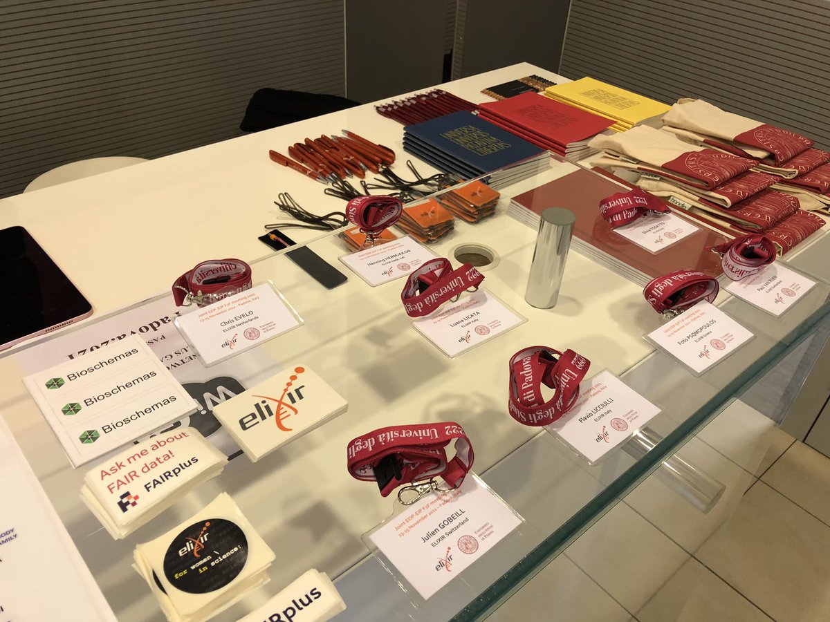 It is starting!!!! The <a href="/ELIXIREurope/">ELIXIR Europe</a> Data-Interoperability F2F hybrid meeting in Padova featuring a panel on #FAIRdata with <a href="/CaroleAnneGoble/">Carole Goble</a> <a href="/SusannaASansone/">FAIRlady</a> And the original FAIR author Mark Wilkinson!!! Stay tuned