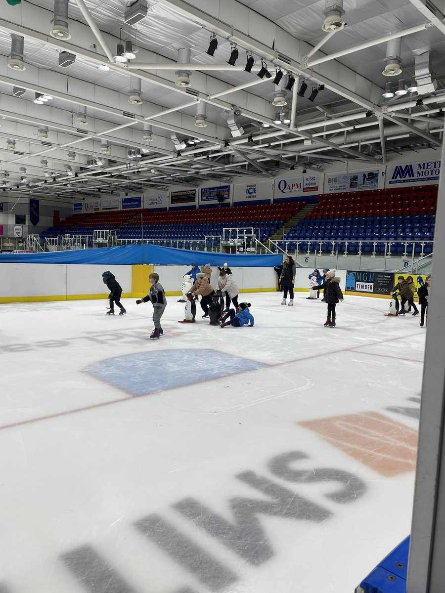 StClements_P5's tweet photo. P3 ice skating! https://t.co/M2FRG0PWg0