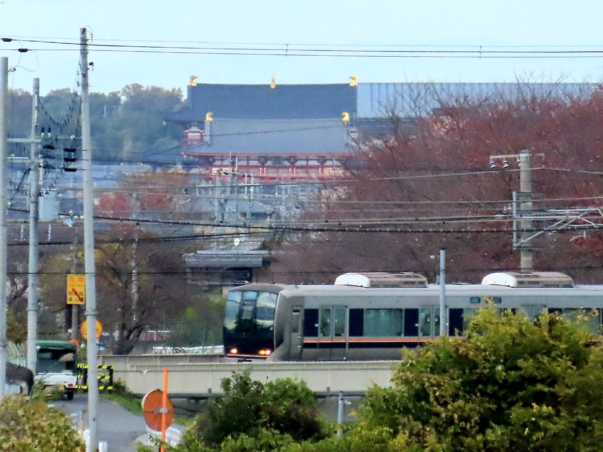 JR奈良発新大阪行き直通快速と平城宮跡大極殿と朱雀門、羅城門跡から朱雀大路一直線❗　2021年11月23日。