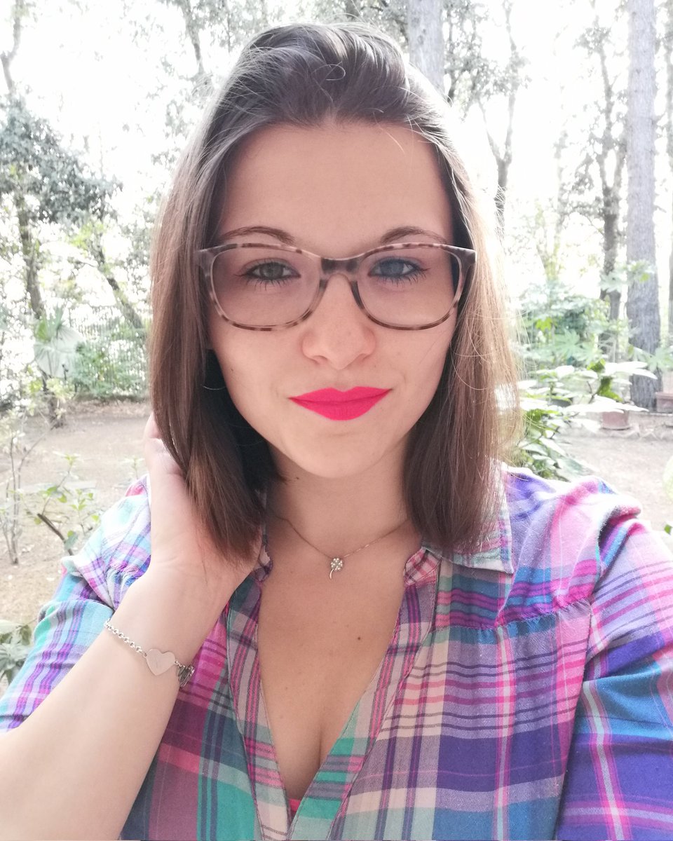 AndreeaPrajascu's tweet photo. 🙂
#23novembre #2k21 #justme #selfie #roselips https://t.co/qYlWWL7Na5