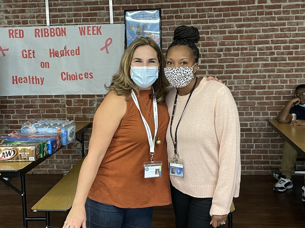 falkschool's tweet photo. The Cambridge JH hosted their annual Thanksgiving Day feast and displayed an "attitude of gratitude" through shared activities and  a feast for all to enjoy! We are grateful for our staff, students, and all of our Falk families for their continued support! 
#HappyThanksgiving https://t.co/Bdpa1tEDoQ
