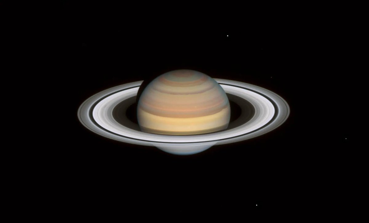Recent #Hubble pic of #Saturn. 

Some #GoScience WOW for your day.

via @nasa <a href="/nytimes/">The New York Times</a> <a href="/overbye/">Dennis Overbye</a>
