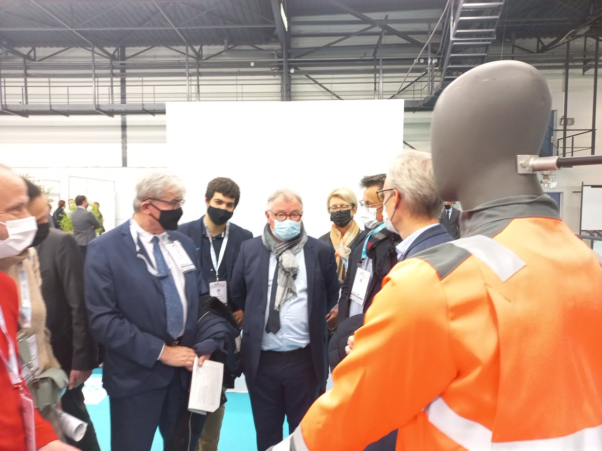 sepemindustries's tweet photo. Un grand merci à Jean-Marc Verchere, @favredannemathi et @EricGrelier pour l'inauguration de cette édition #Sepem cc @angersevents @paysdelaloire https://t.co/64wDDqeAZB