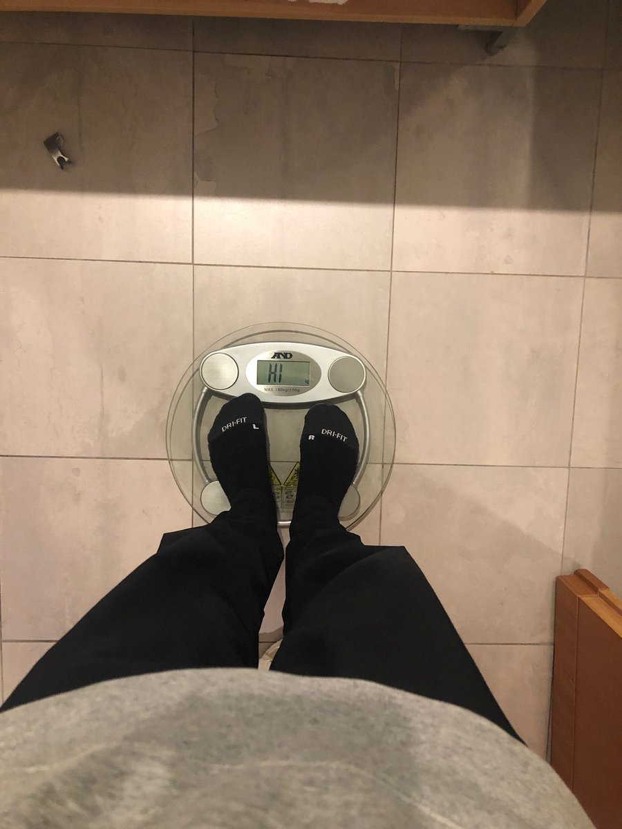 reachfreeschool's tweet photo. Miss Ward @NZ_Football update: Morning routines - weigh in, wellness check, calf and hamstring tightness. #Achievement β½οΈ πΏ #GoFerns https://t.co/rEvmbFU6ym