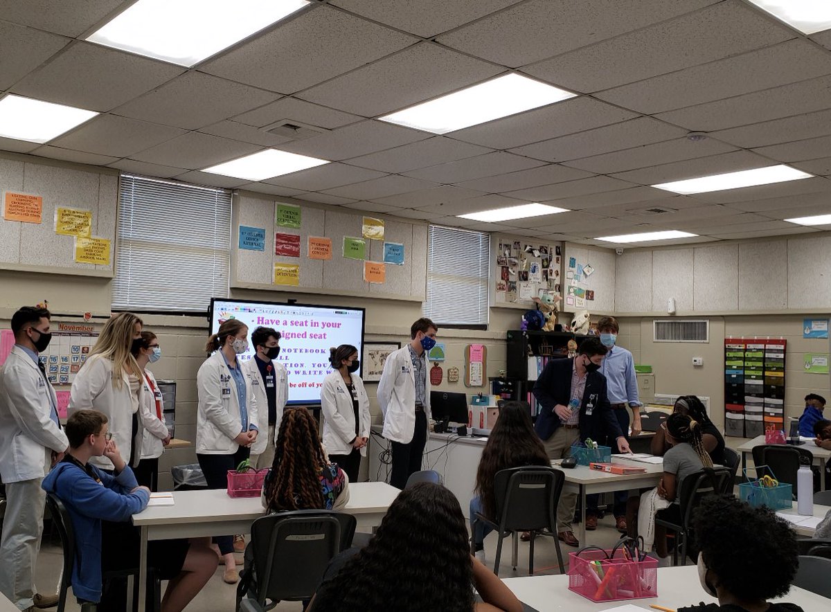 ACOMEDU's tweet photo. This month, ACOM students spent time at Carver 9th Grade Academy engaging bright young students to enhance their interest in participating in the Wiregrass District Science Fair!
#ACOM #ACOMInspired #ACOMproud #WiregrassDistrictScienceFair #volunteer https://t.co/PWwGuBgTXH