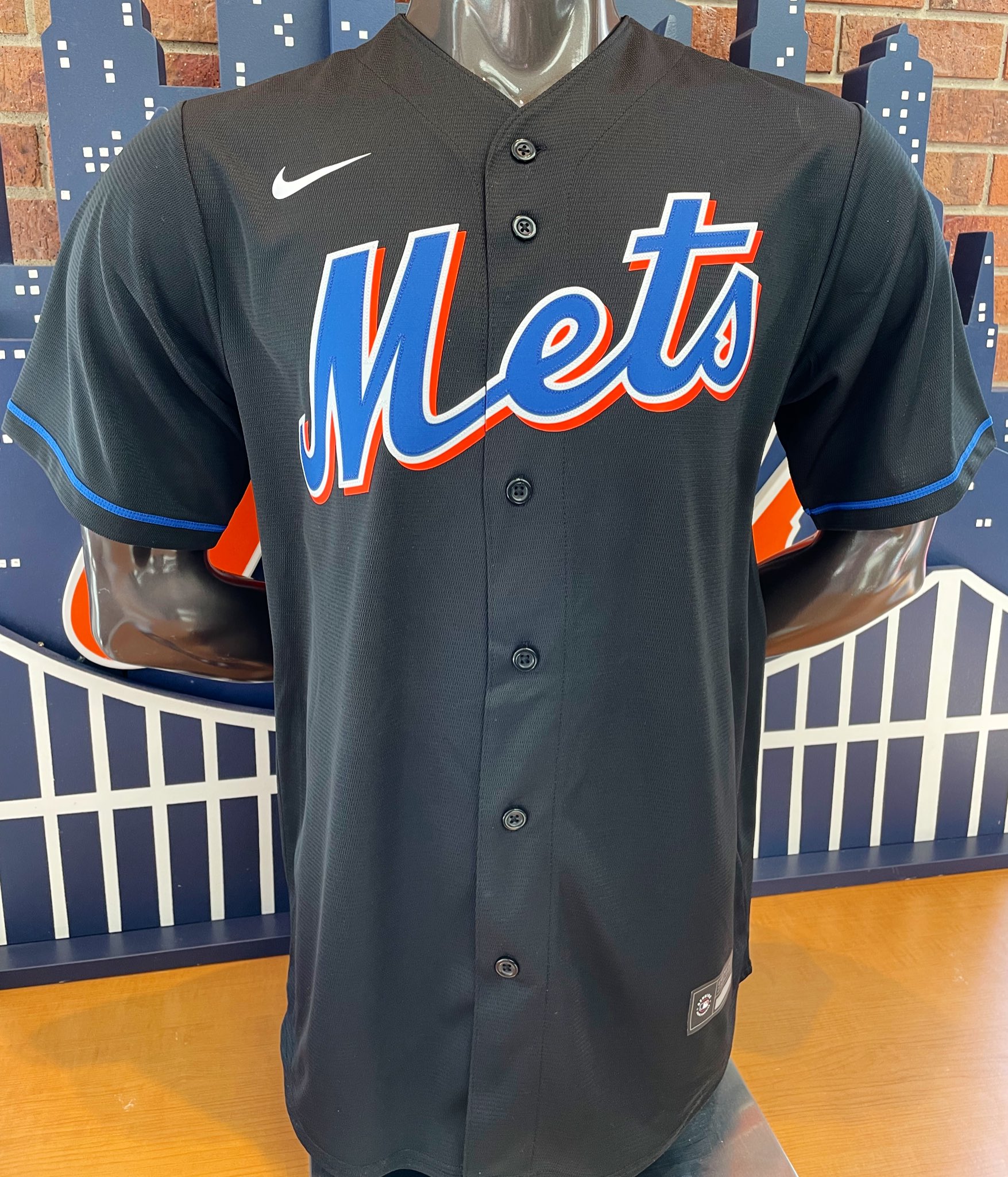 Mets Team Store on X: Black replica jerseys are here and they are  BEAUTIFUL! Available Friday at the @Mets Team Store at @CitiField. While  supplies last. Doors open at 8AM. #Mets #Blackout #