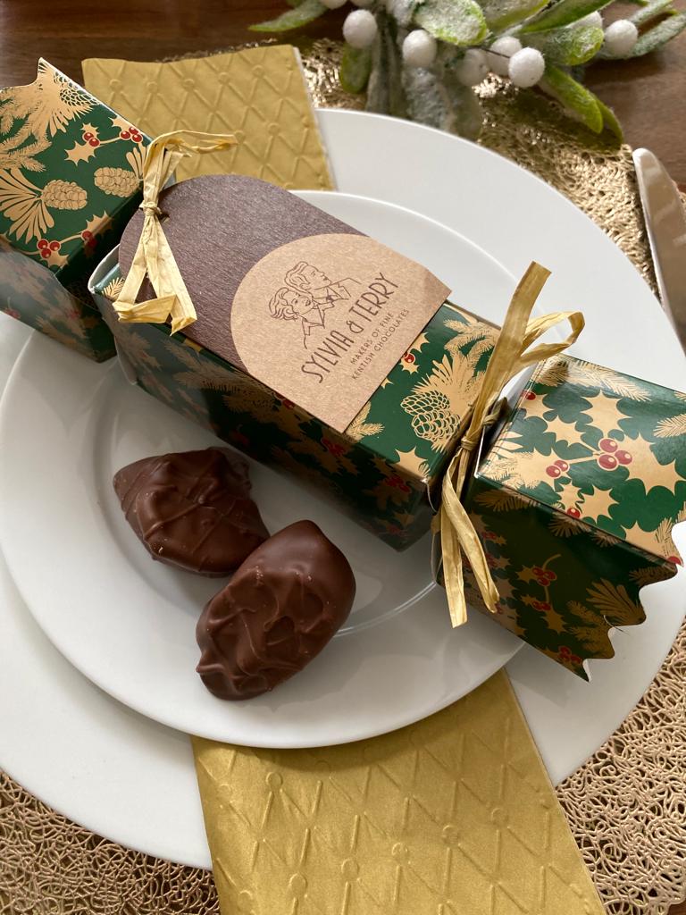 Sylvia & Terry chocs tweet media