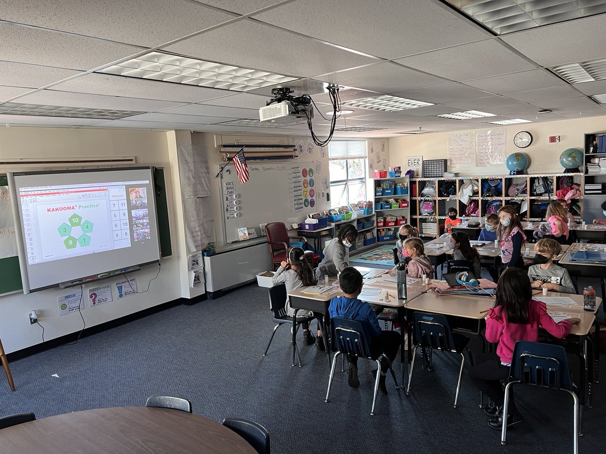 M_Allex's tweet photo. Doing some math with @gregtangmath  this morning! Thank you for a wonderful, engaging math lesson! The KIDS loved it! #learning @longbranch_es https://t.co/2WngSq2ems