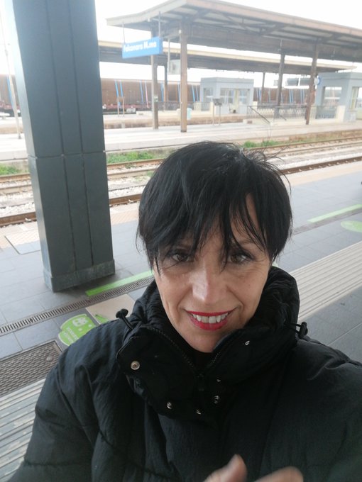 Di nuovo in viaggio per... Nuove avventure! 🚈🎬📽️🥰 https://t.co/MwZOuoU6a3