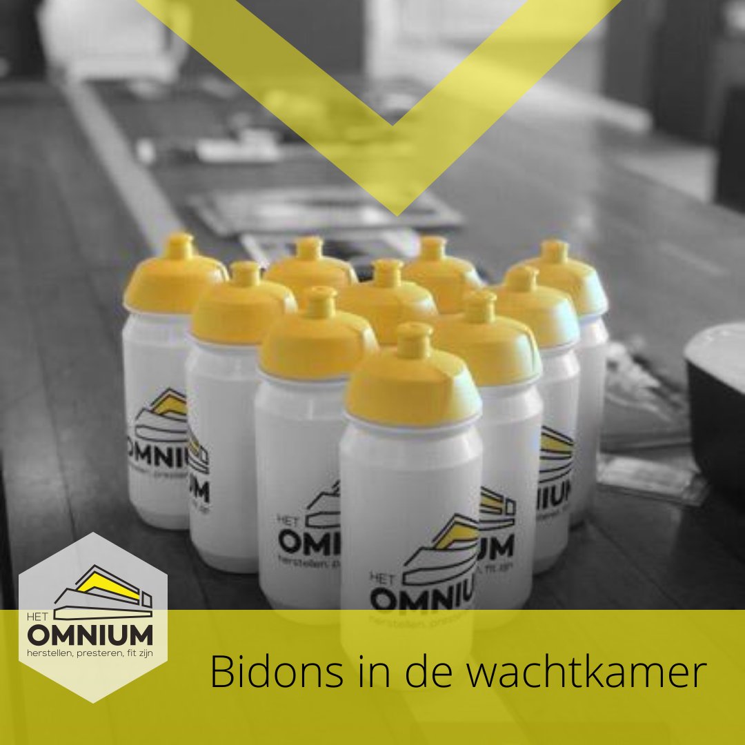 HetOmnium's tweet photo. Wist je dat je de #bidons in de #wachtkamer gewoon mag meenemen? 
Vraag jij je ook altijd af waarom er bidons in onze wachtkamer staan? Deze zijn voor jou! Neem er gerust eentje mee. Handig voor tijdens het #sporten of voor ander gebruik. https://t.co/uFUVPNsC05