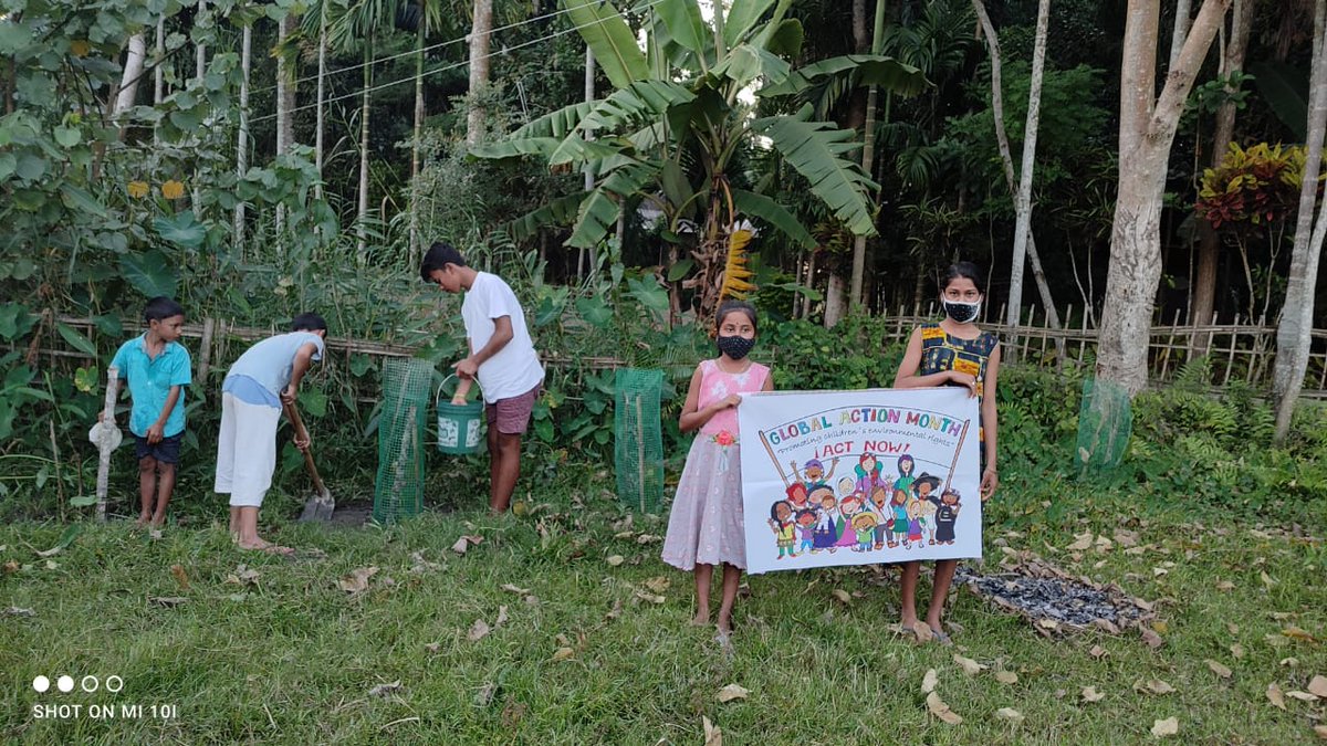 neadsjorhat's tweet photo. Children of Majuli taking part in public action &amp; giving solidarity support in alignment with Global Action Month on Child Rights on occasion of the anniversary of the adoption of the UN Convention on the Rights of the Child @neadsjorhat #GlobalActionMonth #TerreDesHommes #Assam https://t.co/9cWa1Rg2x1
