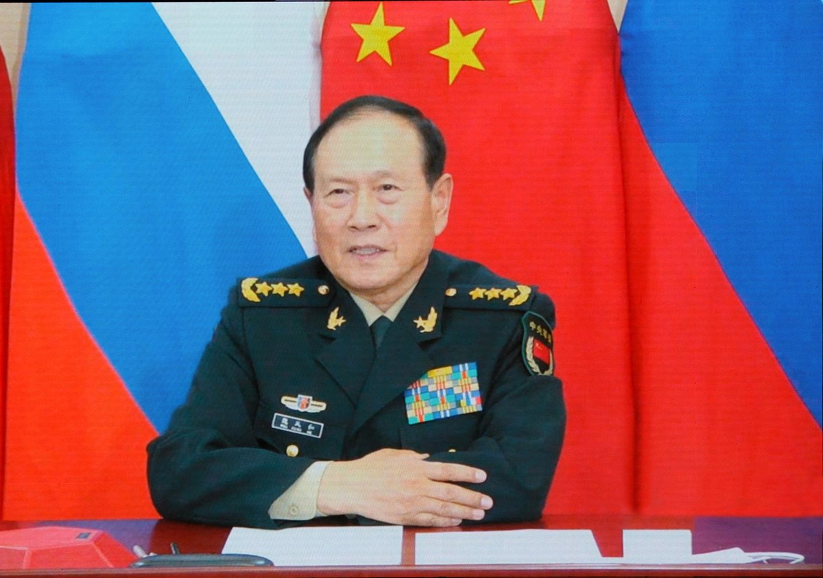 🇷🇺🇨🇳 Главы военных ведомств России и Китая Сергей Шойгу и Вэй Фэнхэ провели рабочую встречу в формате видеоконференции ➡️ s.mil.ru/3FEtLyC

#Минобороны #АрмияРоссии #РоссияКитай #ДвусторонниеВстречи #МеждународноеСотрудничество