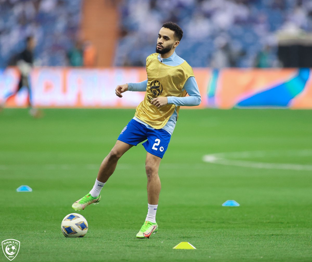 Alhilal_FC's tweet photo. 📸 اللمسات والتحضيرات الأخيرة لـ #كبير_آسيا قبل مواجهة "بوهانغ" ⚽️💙

#الهلال_بوهانغ 
#الهلال https://t.co/A7jRa3baP8