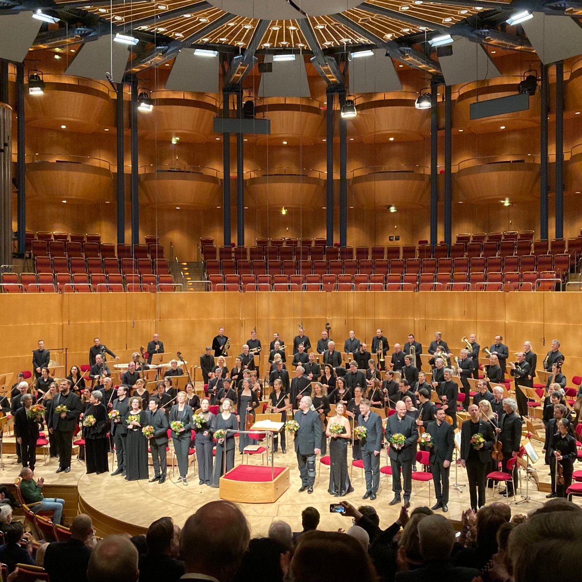 Concerto Köln (@concertokoeln) on Twitter photo Standing ovations, many congratulations and excellent reviews for Wagner Reading's Rheingold: We are delighted and grateful for all of this!
Thank you!
#CKWagner #earlymusic #hip #Wagner #Rheingold
<a href="/koelnmusik/">Kölner Philharmonie</a> <a href="/ZaterdagMatinee/">NTR ZaterdagMatinee</a> <a href="/Concertgebouw/">Het Concertgebouw</a> <a href="/NPORadio4/">NPO Radio 4</a> Standing ovations, many congratulations and excellent reviews for Wagner Reading's Rheingold: We are delighted and grateful for all of this!
Thank you!
#CKWagner #earlymusic #hip #Wagner #Rheingold
<a href="/koelnmusik/">Kölner Philharmonie</a> <a href="/ZaterdagMatinee/">NTR ZaterdagMatinee</a> <a href="/Concertgebouw/">Het Concertgebouw</a> <a href="/NPORadio4/">NPO Radio 4</a>