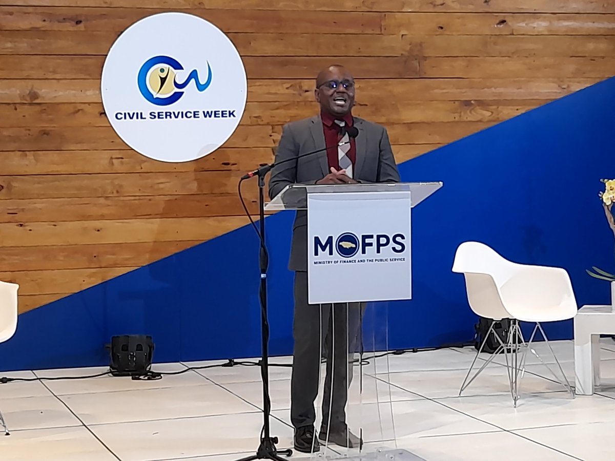 MOFJamaica's tweet photo. Lowenfield Alleyne emphasises the importance of the BPO sector regarding partnerships that assist businesses to leverage technology to serve their clients.

#CSWPublicForum 
#AnchoringTechnology
#CSW2021
#MOFPSServiceExcellence https://t.co/jA4i39Cg1I