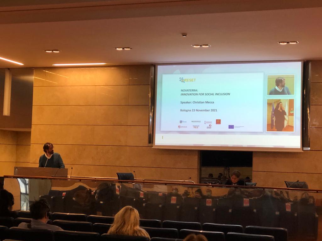 TeresaGarMu's tweet photo. Segona jornada del projecte RESET a Bologna. Compartint polítiques públiques amb #FentCooperatives i experiències reals com la de Novaterra @rafalacasa90 @fnovaterra @FIGroupES @concoval @EmiliAltur https://t.co/mnbYF8baP6