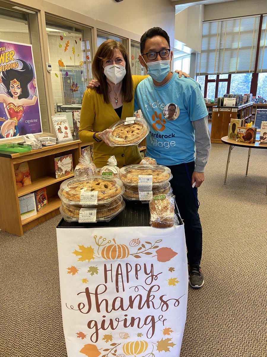 carderock_media's tweet photo. It’s Pie Day at Carderock!!We are so lucky to have such a wonderful and supportive Principal! #CarderockMagic https://t.co/NTMvblhFCQ