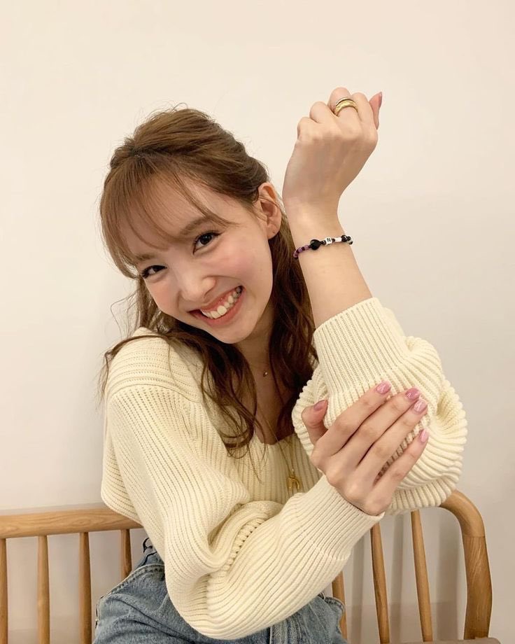 twice smiling tweet media