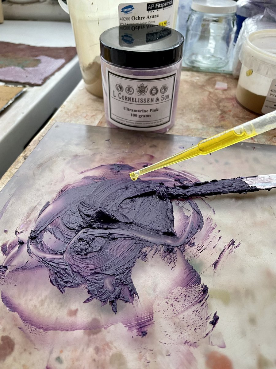 ClareThatcher2's tweet photo. #Inthestudio today…..#inconversation ….revisiting the wonderful works of #GrahamSutherland..
Working with the #pureline in my #drawings to #compose successfully, #translating my idea & thoughts into #paint, #colour. It becomes very much a felt response to #place. https://t.co/mW5kMw8bnI