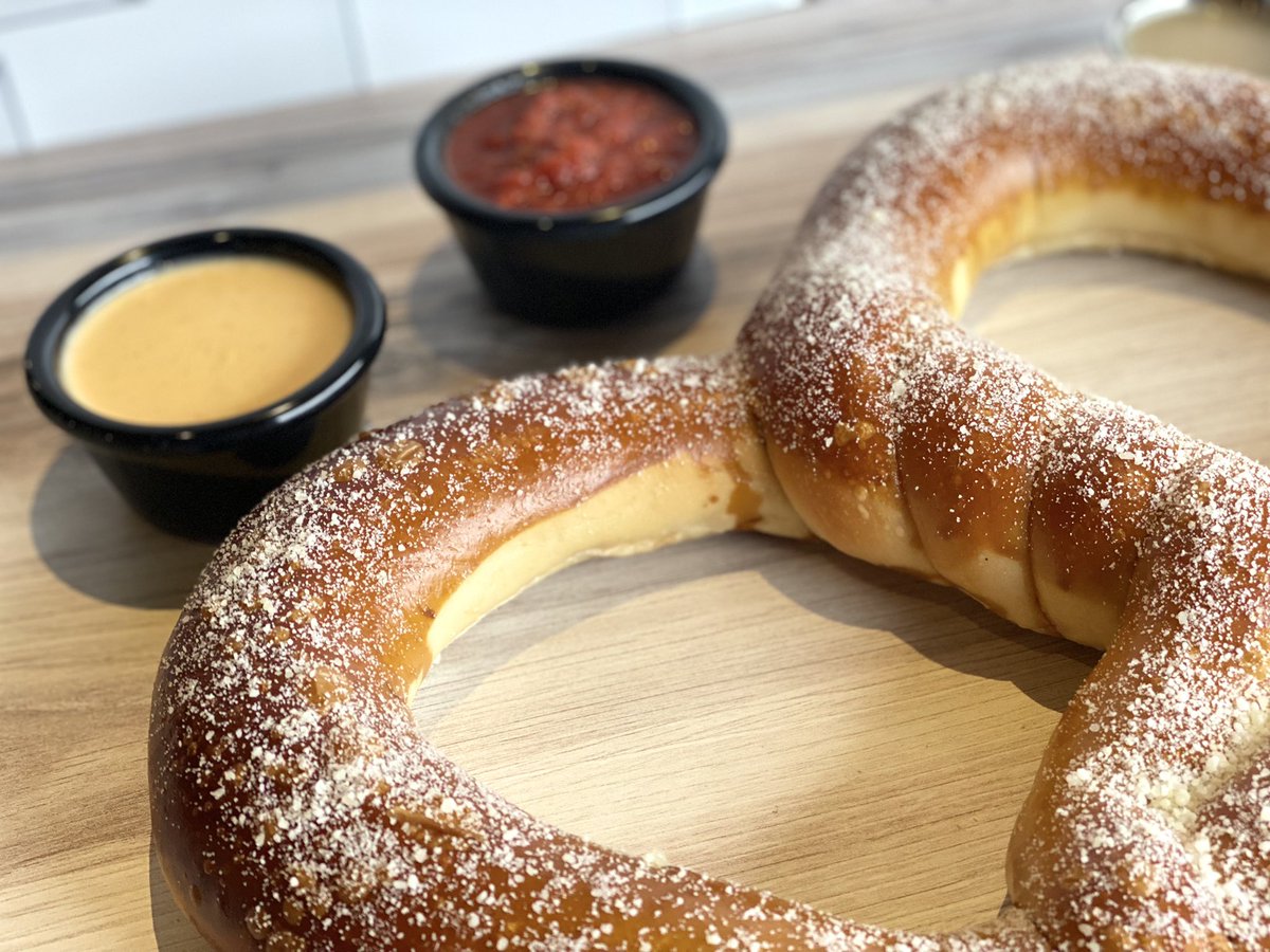 Central Standard - Bettendorf tweet media