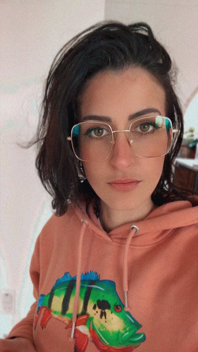 Chαrℓie 𒀍 tweet media