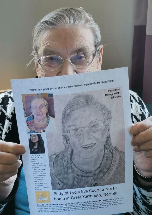 YopeyCharity's tweet photo. YOPEYs are making portraits of #carehome residents

Here Betty shows off her YOPEY portrait. I love her smiley eyes!

If your home has a resident who would like a free portrait, email hello@yopey.org

#TrulyIntergenerational #BeaconForBefriending

@TheBecketSchool https://t.co/ujnzY7VWwj