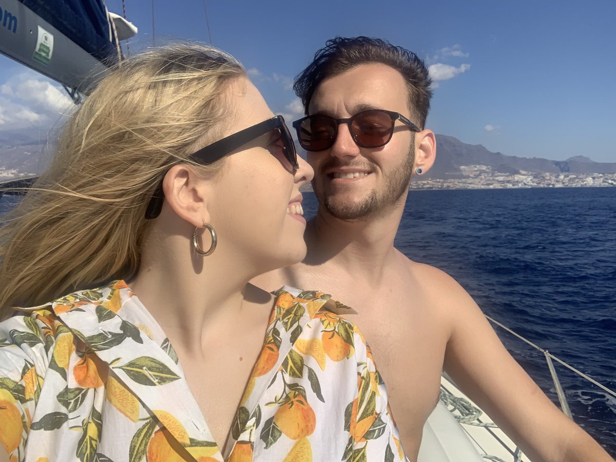 chloebateman's tweet photo. Don’t ever wanna come home tbh x https://t.co/QlvOF2uzx0