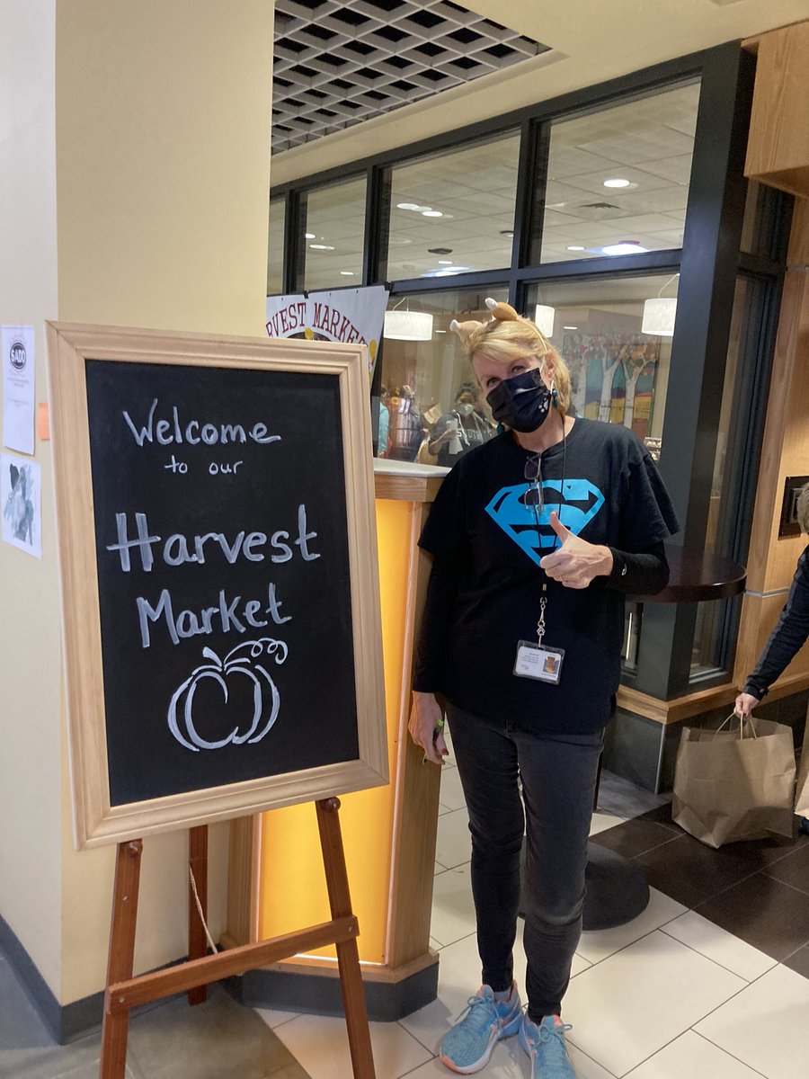southhighprin's tweet photo. Wonderful morning @plymouthsouth great to see the Harvest Market return! Thank you culinary students &amp; staff and our in house artists! @Rush4theArts https://t.co/ejHxNN8EMu