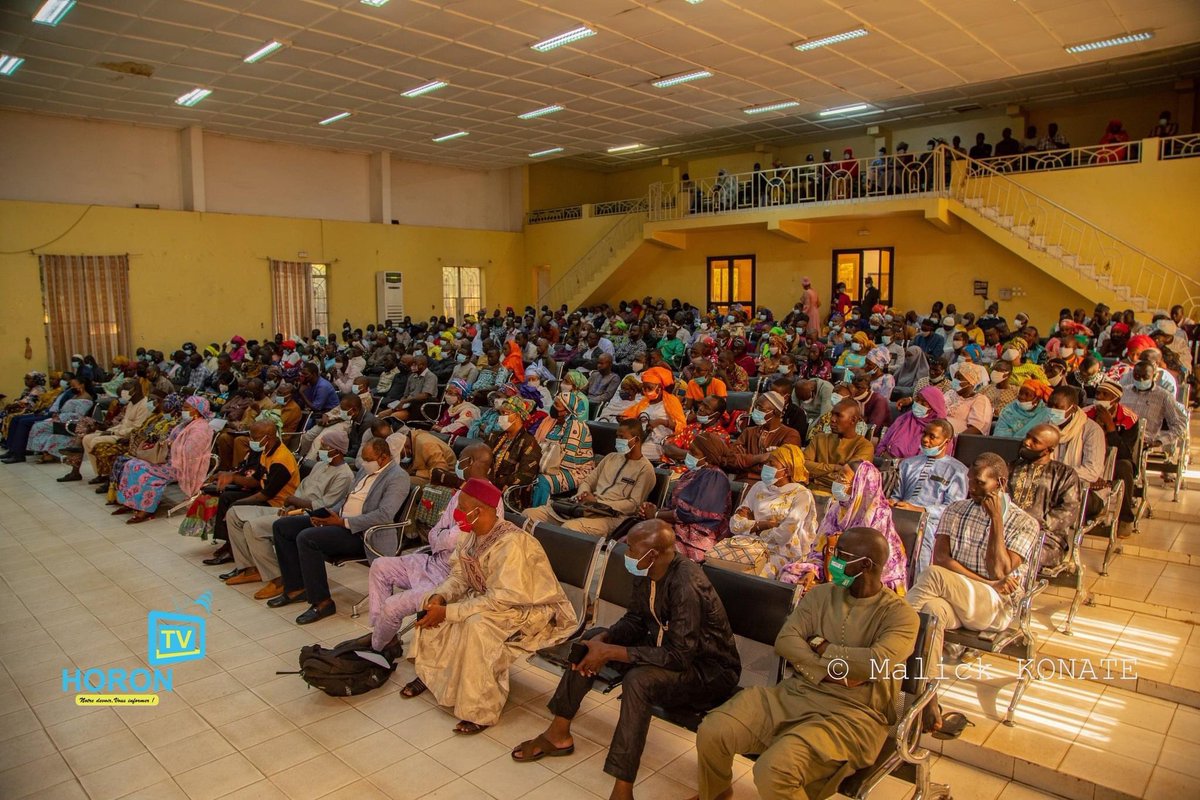 UnescoBamako's tweet photo. 𝐋’#𝐔𝐍𝐄𝐒𝐂𝐎 forme 4️⃣0️⃣0️⃣ enseignants à travers son #programmeO3, en partenariat avec le Ministère de l’EN, sur 𝐥𝐞𝐬 𝐩𝐫é𝐯𝐞𝐧𝐭𝐢𝐨𝐧𝐬 𝐝𝐞s 𝐠𝐫𝐨𝐬𝐬𝐞𝐬𝐬𝐞𝐬 𝐩𝐫é𝐜𝐨𝐜𝐞𝐬 𝐞𝐭 𝐧𝐨𝐧 𝐝é𝐬𝐢𝐫é𝐞𝐬, 𝐝𝐮 𝐕𝐈𝐇/𝐒𝐢𝐝𝐚 𝐞𝐭 𝐝𝐞𝐬 VBG. https://t.co/bu8m0HvdGL