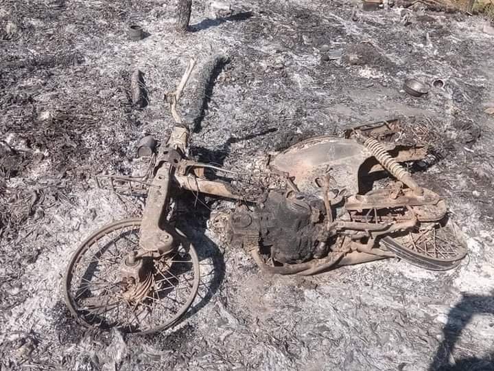 နိုဝင်ဘာ( ၂၃ ) ၂၀၂၁ ရက်နေ့တွင် မုံရွာ PDF တပ်စခန်းခွဲနှင့် မဟာမိတ်တပ်စခန်းတို့အား အကြမ်းဖက်စစ်ကောင်စီတပ်မှဝင်ရောက်စီးနင်း၊ PDF များလွတ်မြောက်။

m.facebook.com/story.php?stor…