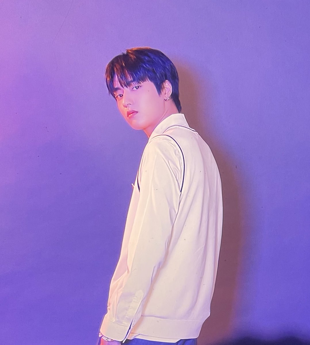 rutochoco's tweet photo. Im shaking look at him 🔥🤯🤯💙
#HARUTO #하루토 @treasuremembers https://t.co/J4ZDAbO8JE