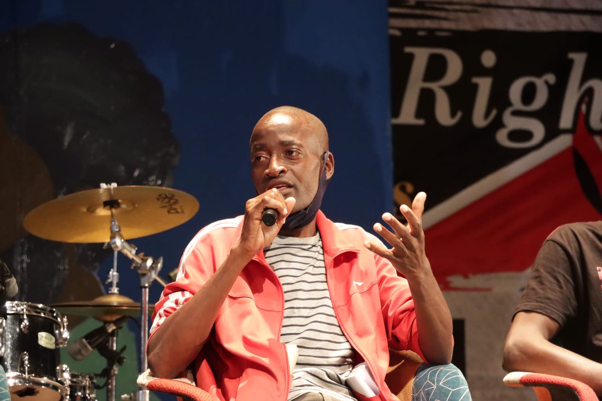 Police have being denying access to the public to the Parliament because of the recent bombing in Uganda

                        ~Kama at the 

                #DemocracyAndRightsFestival