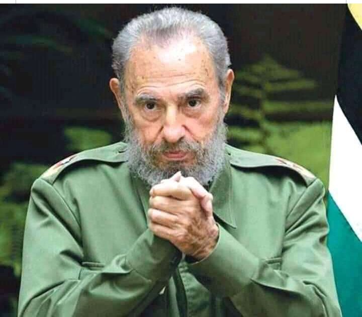 ArielCuba25's tweet photo. Los invito a dejar su opinión #FidelEnUnaFrase.
Para mi: "ETERNO"
Y para ti?
#FidelPorSiempre
#CapitalinosEnCombate https://t.co/lUmXQuP2gy
