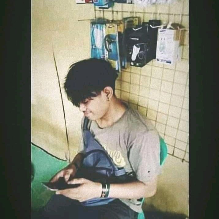 Gilang080205033's tweet photo. #FotoProfilBaru https://t.co/jguoCtMJbT