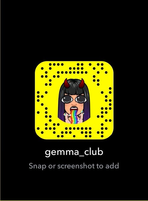 Hot Mom 𝔾𝕖𝕞𝕞𝕒 - 2 pic. Cum join my filthy snap 10$ per mo 40 for 6 ...message me in free to join https://t.co/wh62oXneXd