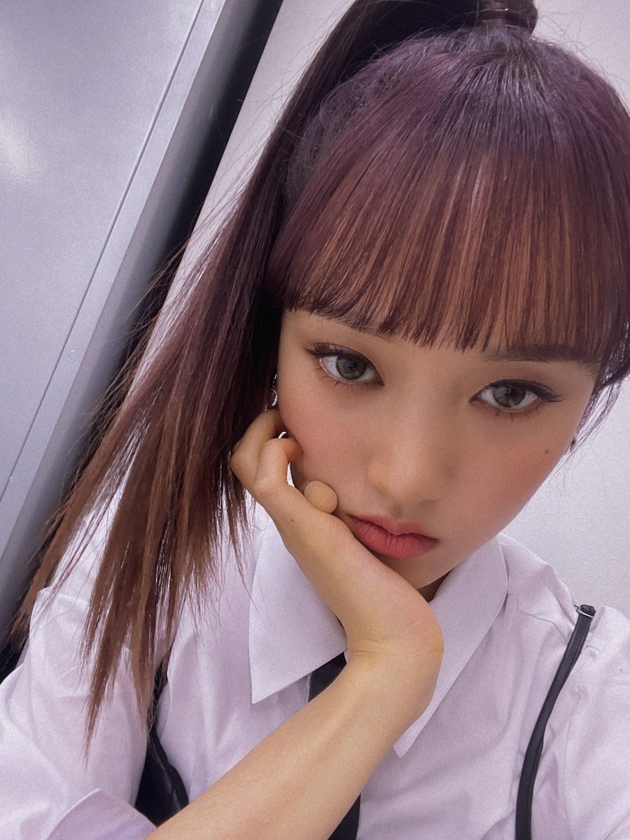 WekiMeki's tweet photo. 오늘 더쇼 무대 다들 봤죠~? 
씨에스타에 후엠아이까지…🙊 
크으 내일도 기대하시라!!!!! https://t.co/MTNIBBOHiO